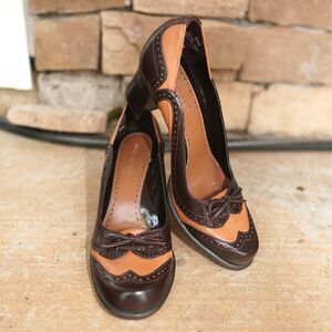 Nine West Two Tone Wingtip Oxford Heels Brown Tan Chunky Heel Saddle Shoes 6M